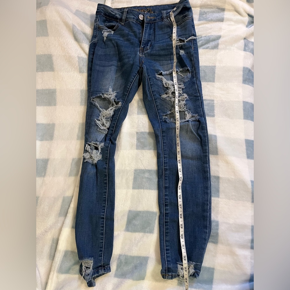 Distressed Blue Jeans - Picture 3 of 6